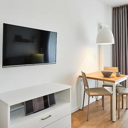 Deichhaeuser Anna Kueste Deichhaeuser Anna Kueste 2-12 דירה