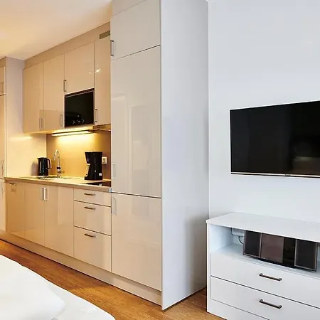 Deichhaeuser Anna Kueste Deichhaeuser Anna Kueste 2-12 *